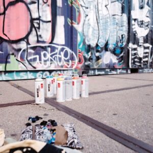 Fast-Drying Graffiti Spray Can